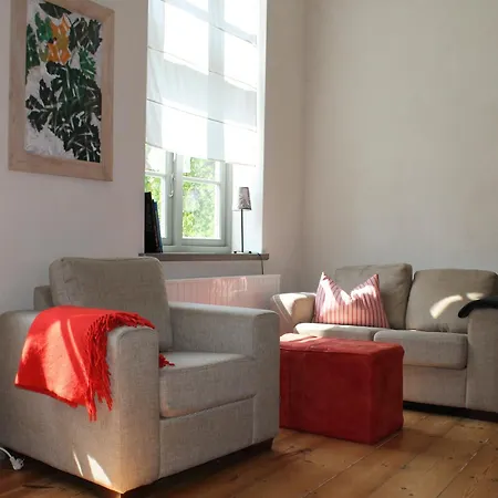Kleine In Mit Garten, Cleaning Included Appartement