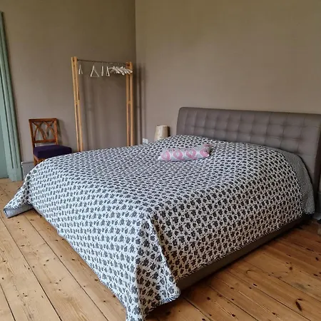 Appartement Kleine In Mit Garten, Cleaning Included *