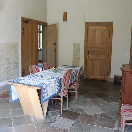 Appartement Kleine In Mit Garten, Cleaning Included