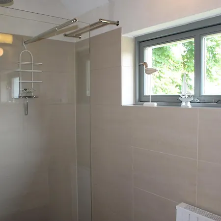 Kleine In Mit Garten, Cleaning Included Appartement