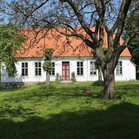 Appartement Kleine In Mit Garten, Cleaning Included *
